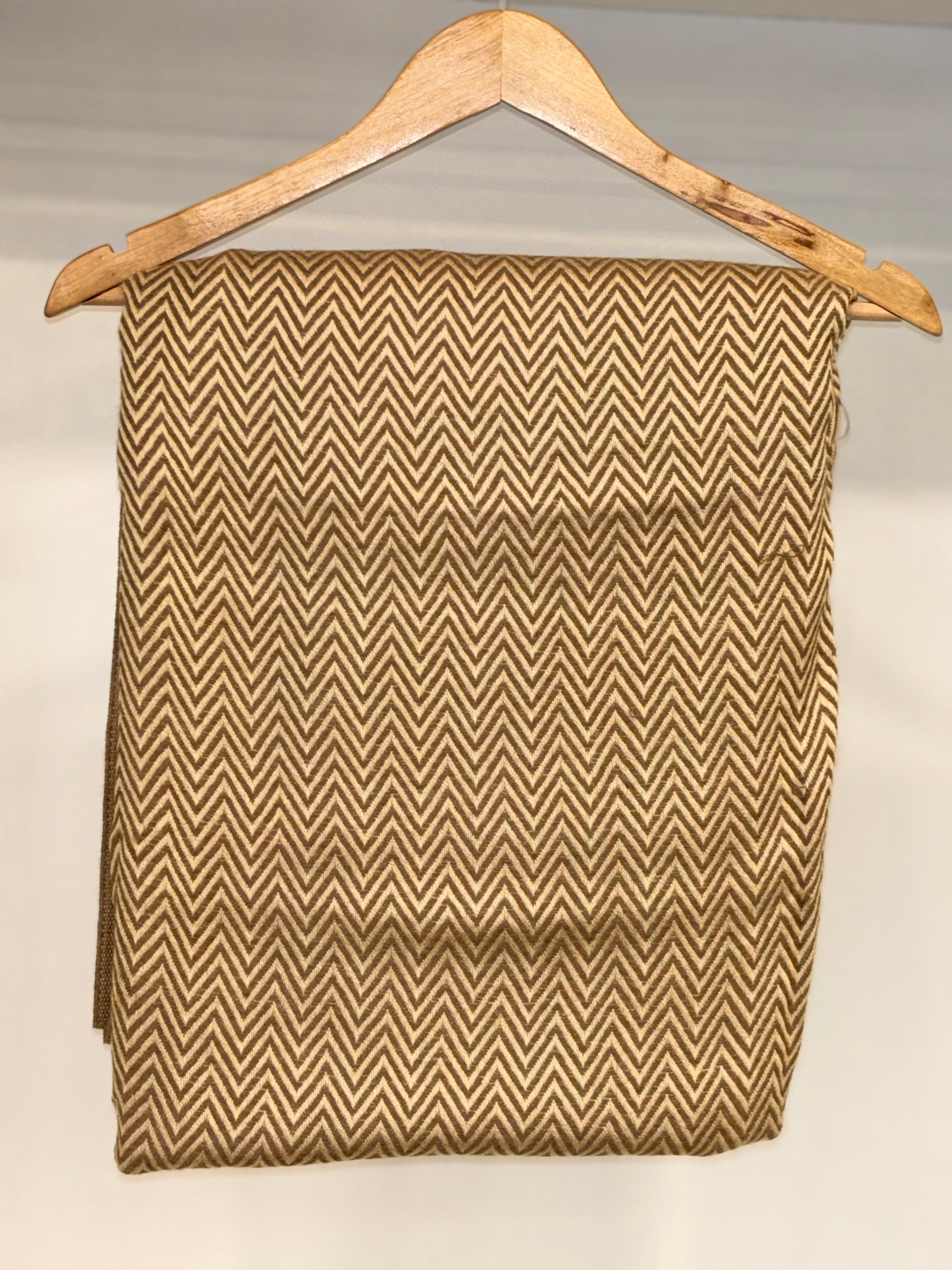 Handcrafted Wool Blanket – Soft, Warm & Stylish Winter Throw