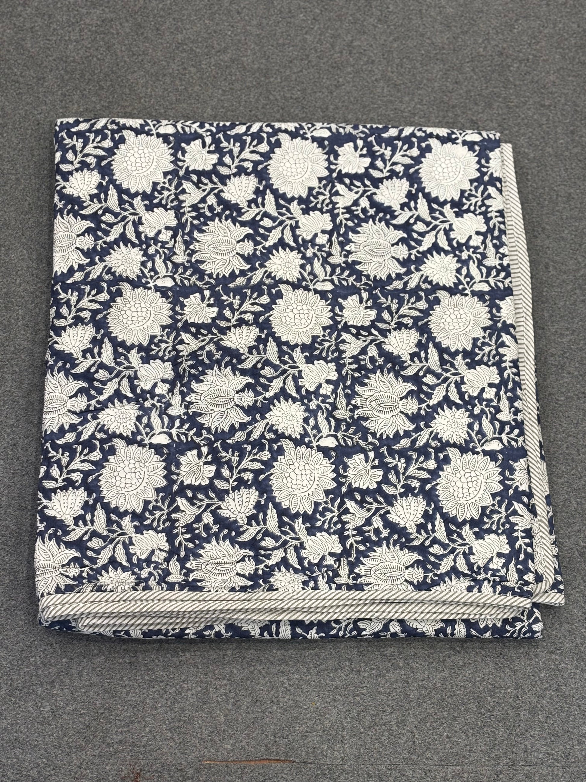 Classic Bloom – Handblock Print Cotton Dohar (90x108 inches)