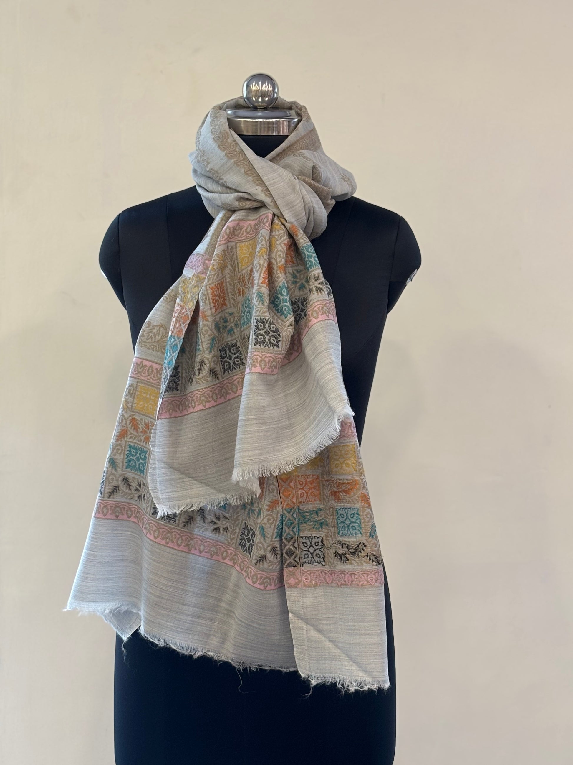 Handcrafted Wool Shawl with Traditional Design