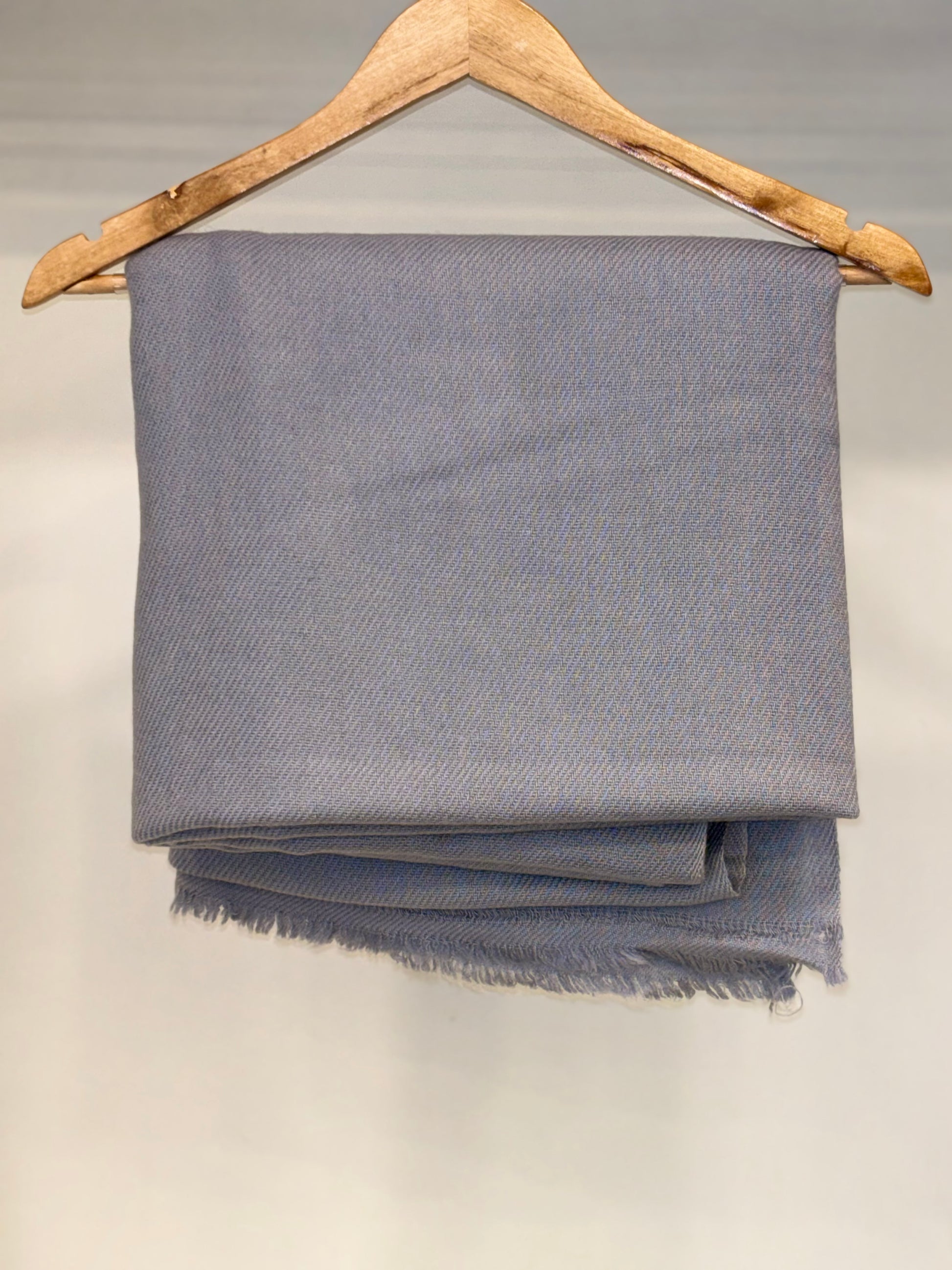 Handcrafted Wool Blanket – Soft, Warm & Stylish Winter Throw