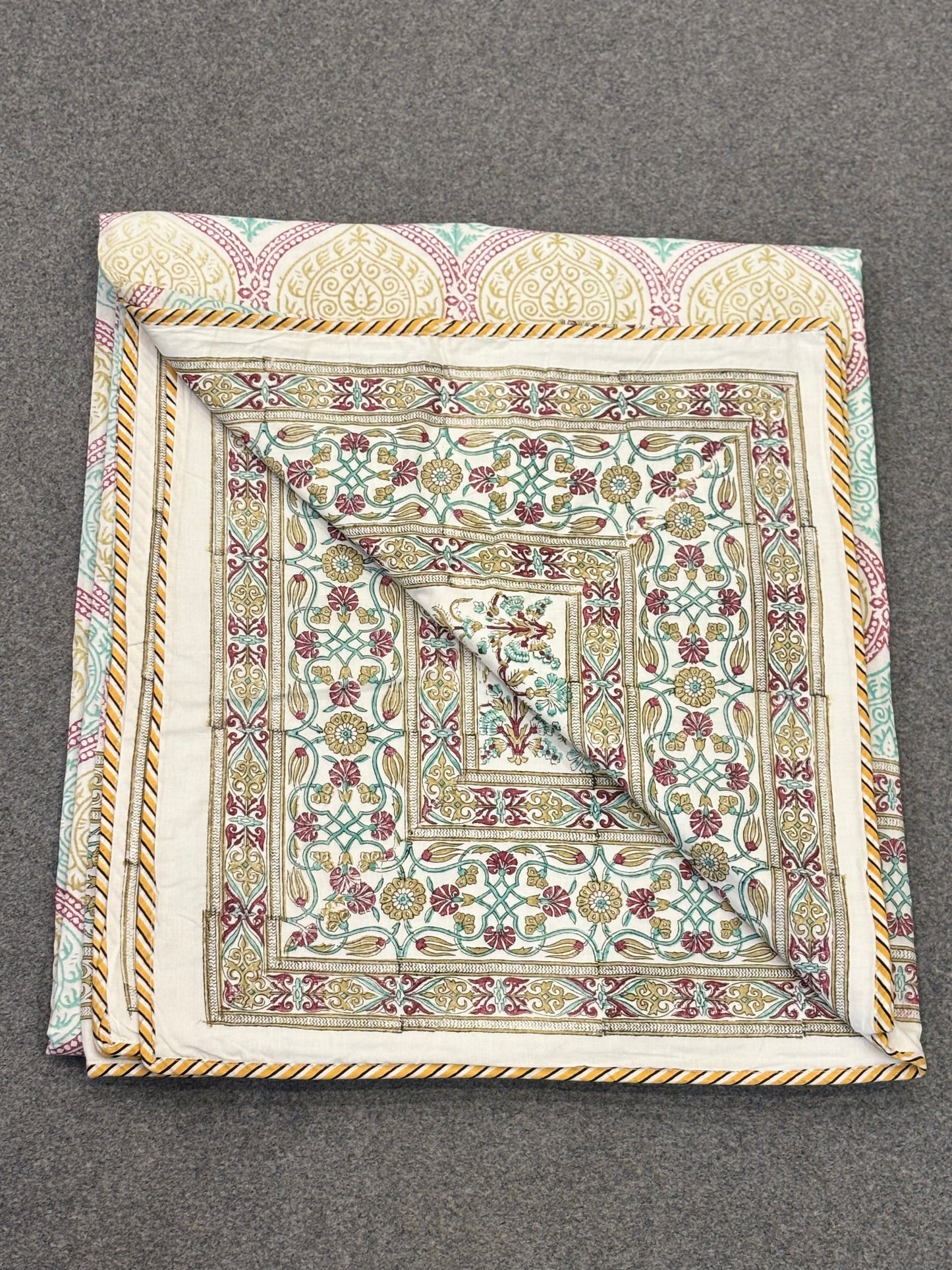 Classic Bloom – Handblock Print Cotton Dohar (90x108 inches)