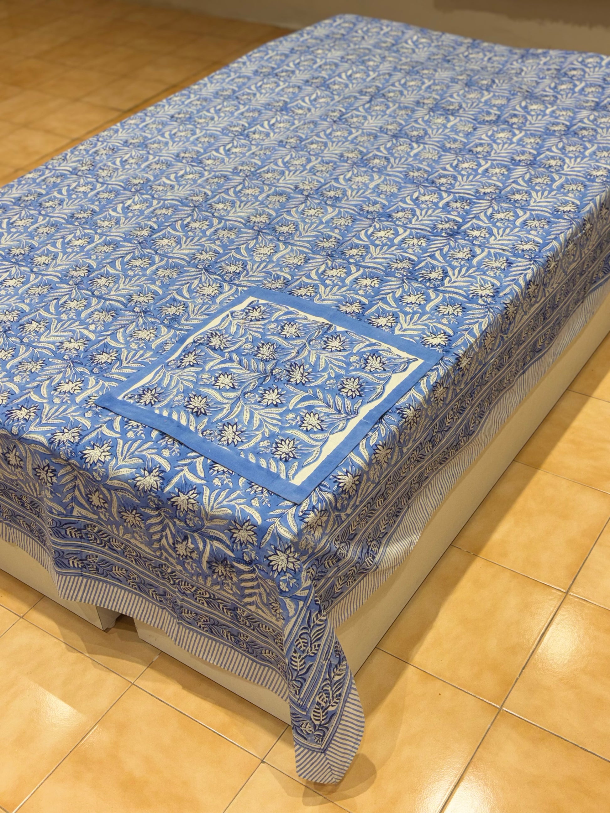 Hand block printed cotton table cover 12 seater