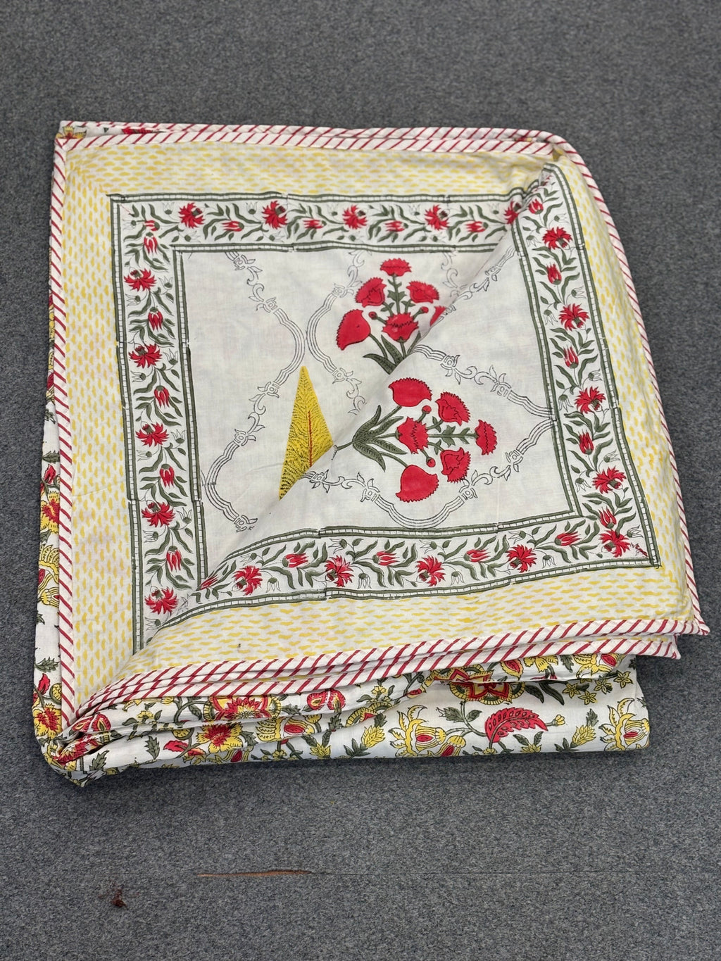 Classic Bloom – Handblock Print Cotton Dohar (90x108 inches)