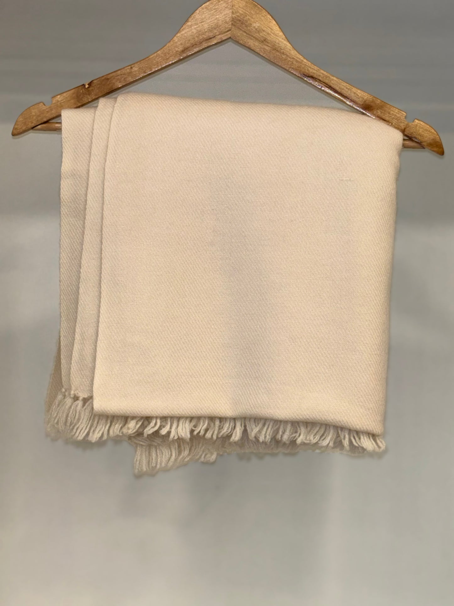 Handcrafted Wool Blanket – Soft, Warm & Stylish Winter Throw