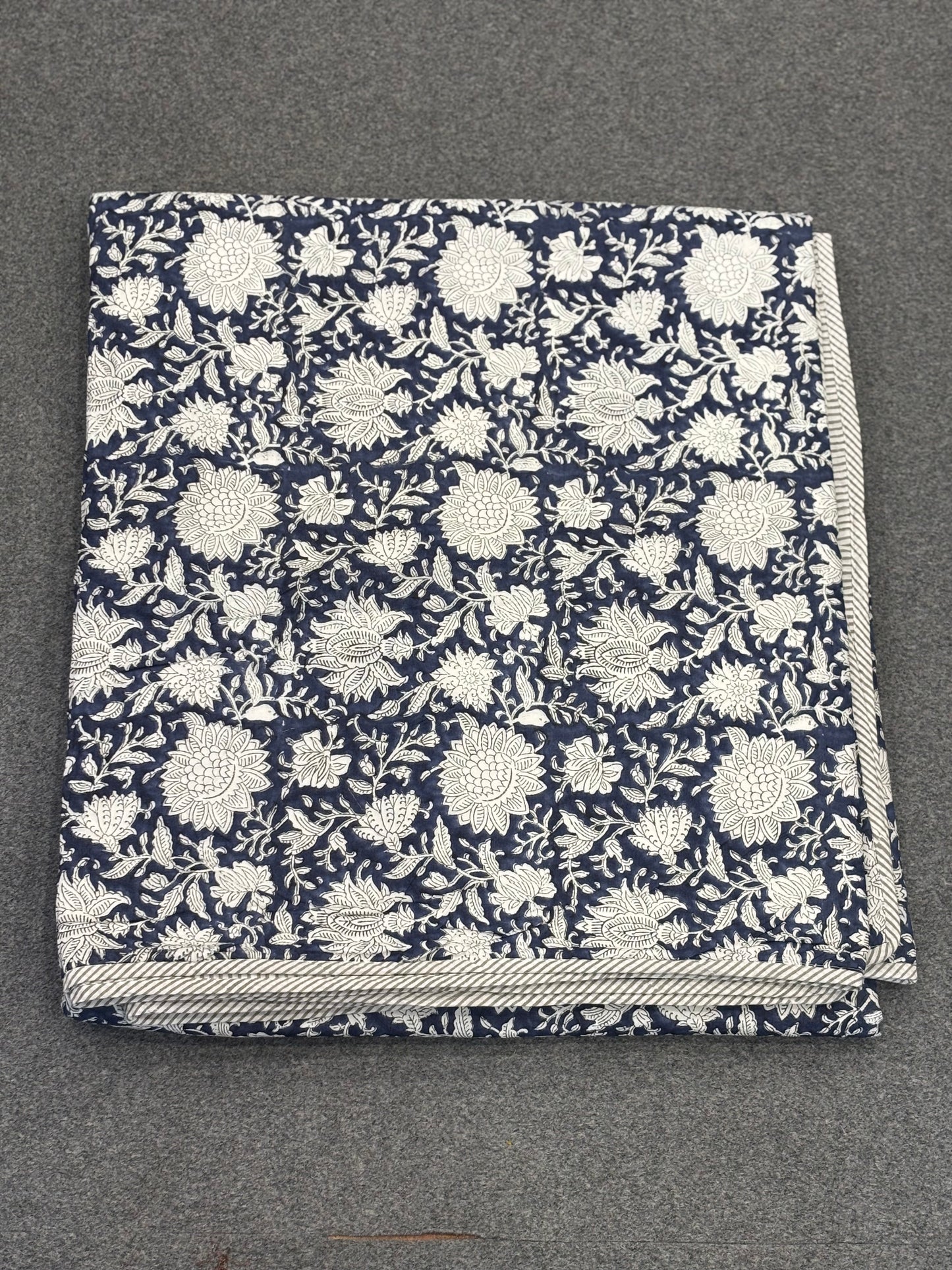 Classic Bloom – Handblock Print Cotton Dohar (90x108 inches)