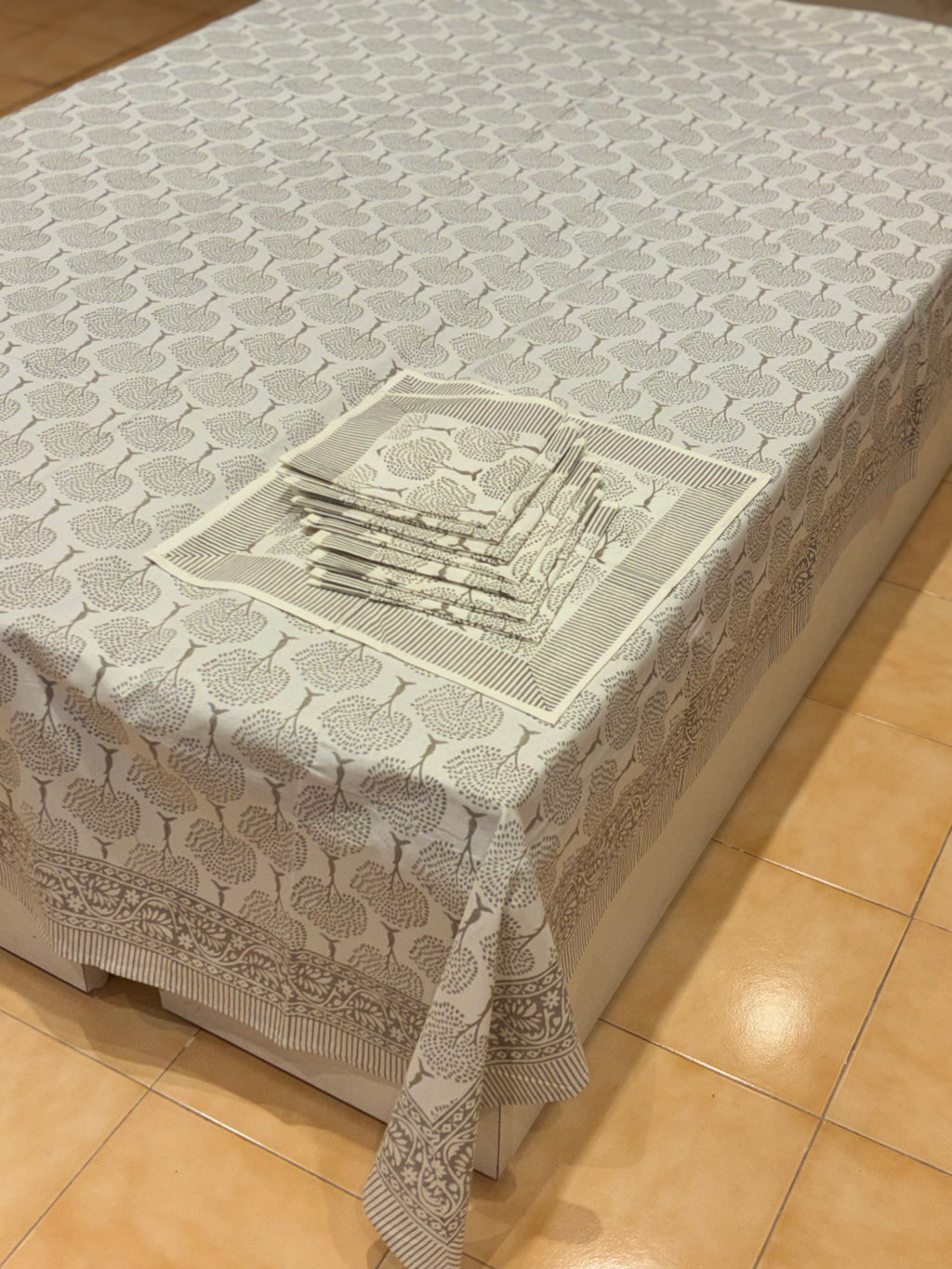 Hand block printed cotton table cover 8 seater