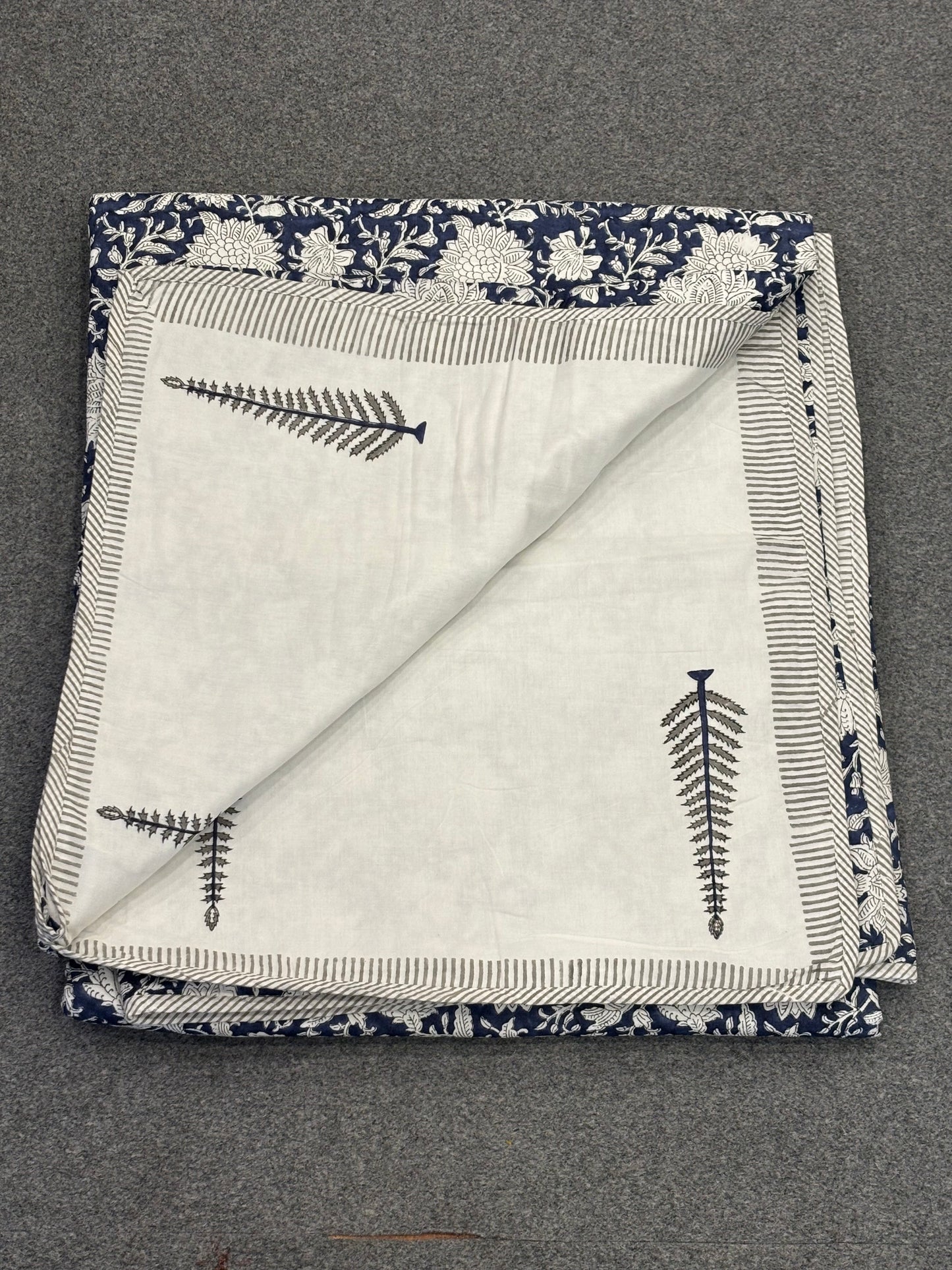 Classic Bloom – Handblock Print Cotton Dohar (90x108 inches)