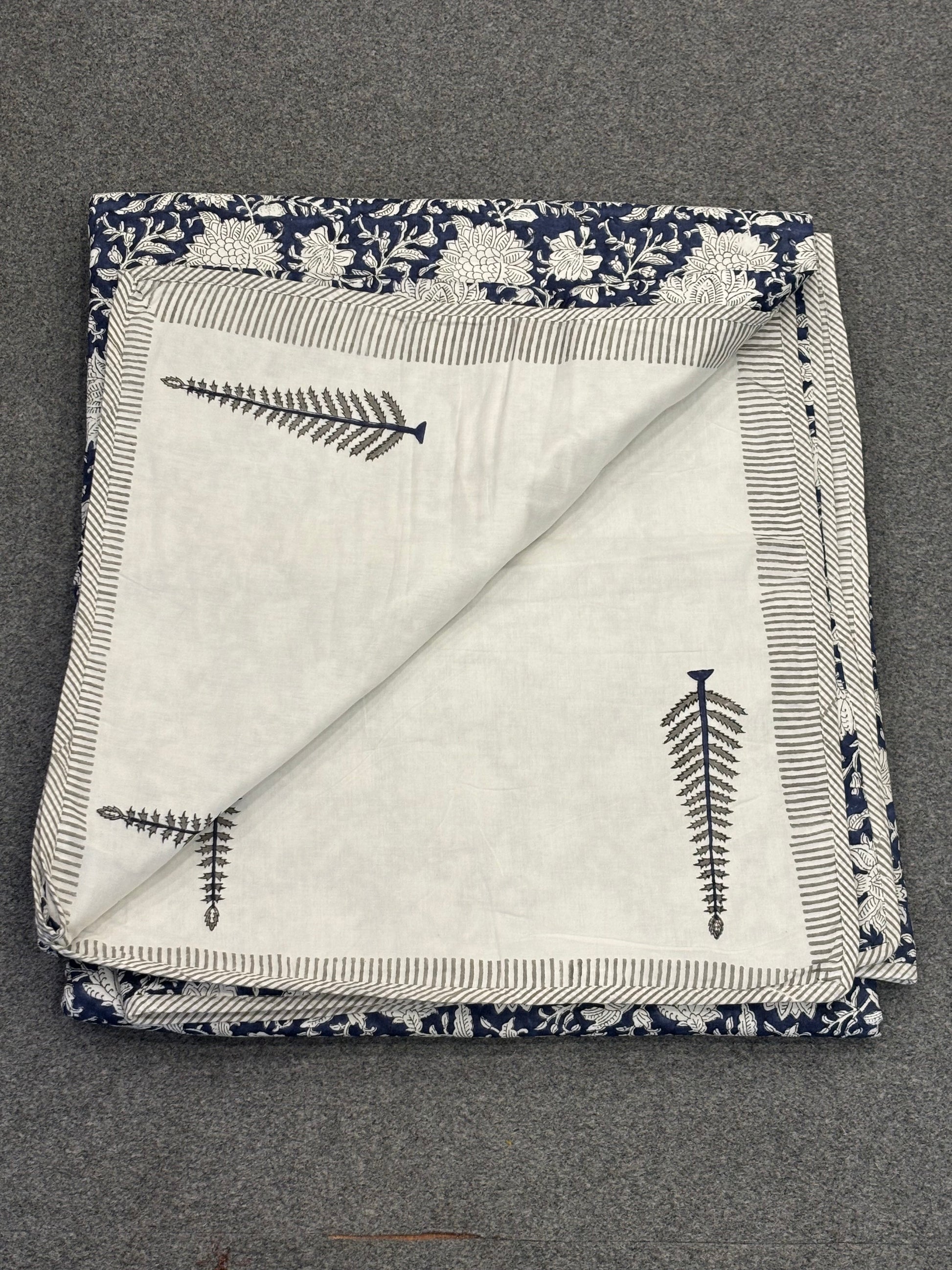 Classic Bloom – Handblock Print Cotton Dohar (90x108 inches)