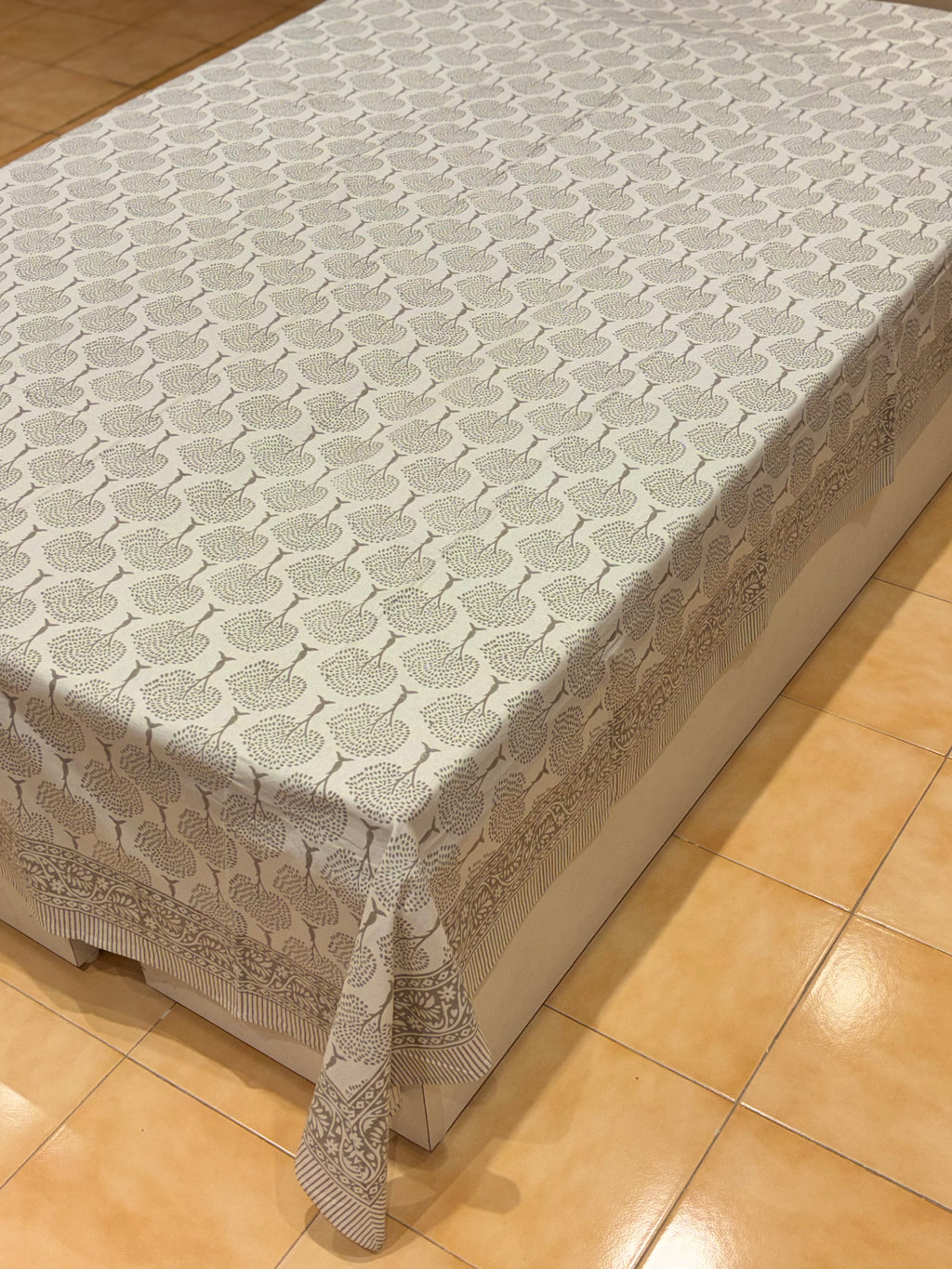 Hand block printed cotton table cover 8 seater
