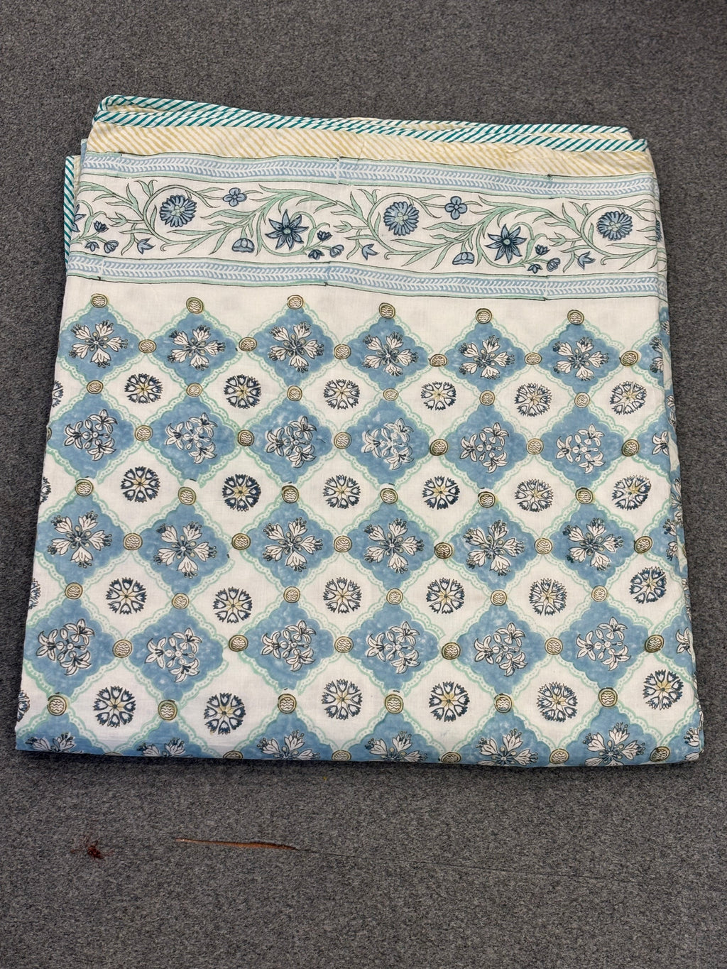 Classic Bloom – Handblock Print Cotton Dohar (90x108 inches)